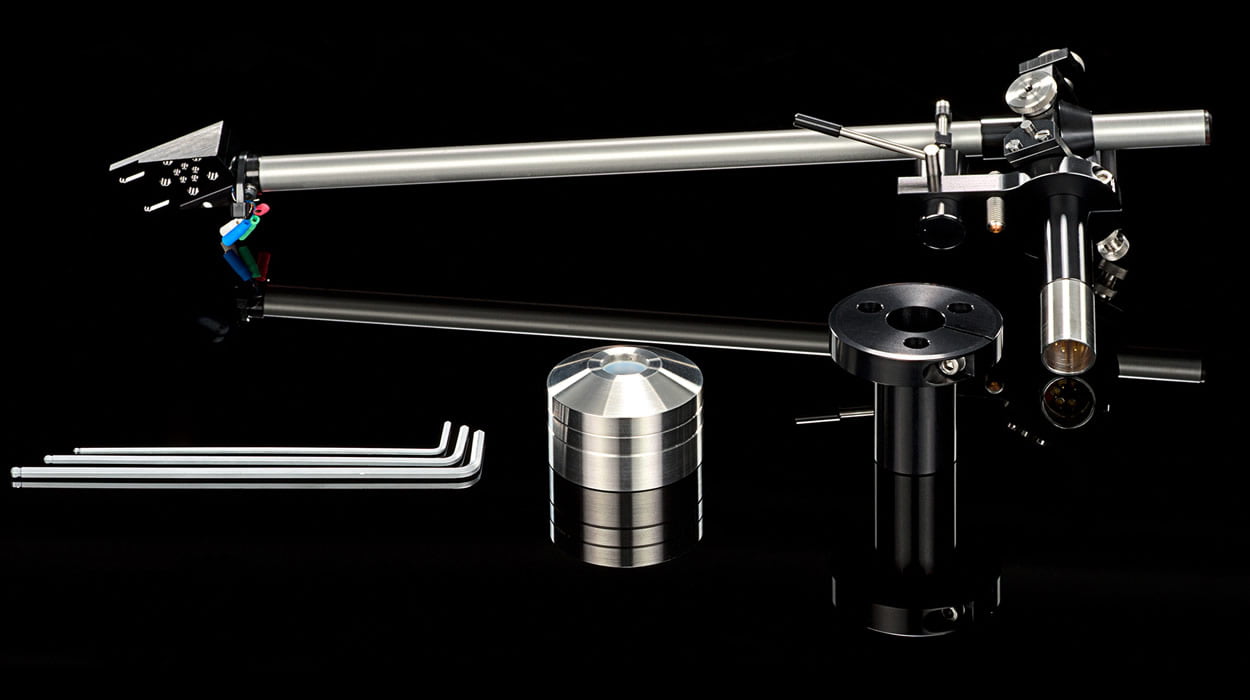 Brinkmann Tonearms @ Lotus Hifi