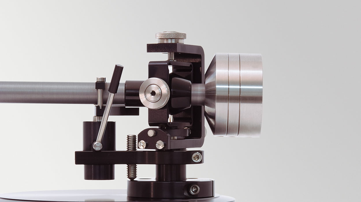 Brinkmann Tonearms @ Lotus Hifi